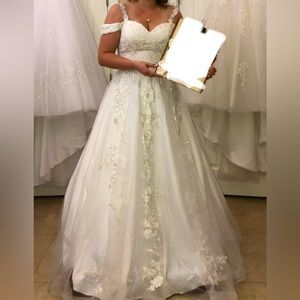 Brand New Wedding Dress